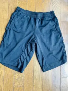 黒のショートパンツ Mサイズ ポケット付き