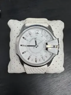 DIESEL ホワイトレザー アナログ時計