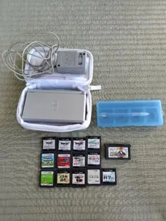 ニンテンドーDS lite シルバー 本体 ソフト12本付き