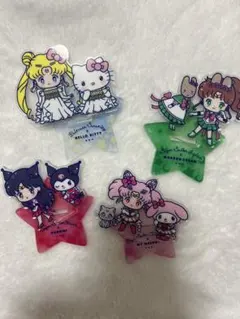 ハローキティ・セーラームーン アクリルスタンド 4個セット