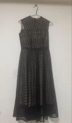 N°21✨定価20万✨プリーツワンピースドレス ノースリーブ 裾カットオフ　38 N°21✨定価20万✨プリーツワンピースドレス ノースリーブ 裾カットオフ