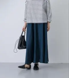 新品タグ付き　かぐれ　リネンフレアスカート　アーバンリサーチ　ドアーズのサムネイル