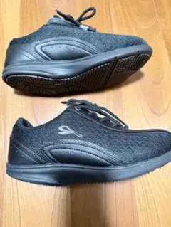 ROSIO ロシオ スニーカー ブラック 23.5cmのサムネイル