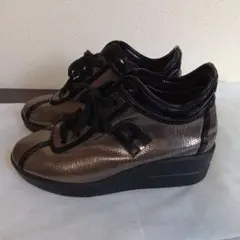 Item thumbnail for item d8989dc6-bbb9-40d7-9558-90c2fdb4cc16