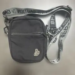 フロリダ限定 WDW ショルダーバッグ サコッシュ 新品 ベージュ - メルカリ