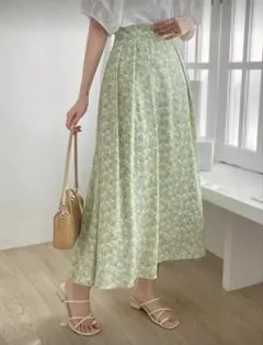 新品未使用 SHEIN Dazy 花柄ロングフレアスカート