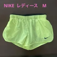 NIKE ショートパンツ　レディース　サイズMのサムネイル