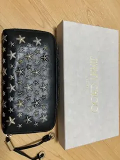 JIMMY CHOO 星型スタッズ 長財布のサムネイル