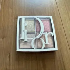 Dior バックステージグロウマキシマイザーパレット 004