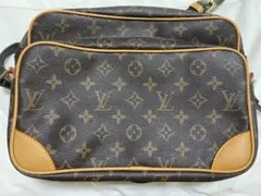 Louis Vuitton ショルダーバッグ