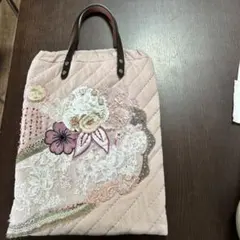 ハンドメイドのバッグ