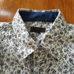 COMME CA DU MODE 花柄 半袖シャツのサムネイル