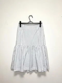 ★新品タグ付き。イエナ ストライプスカートのサムネイル