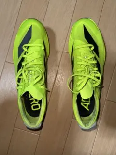 アディゼロ フィネス 25.5のサムネイル