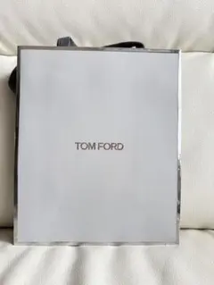 TOM FORD ショップ袋 ショッパーのサムネイル