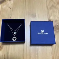 Swarovski ハート型ネックレス
