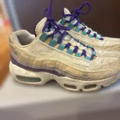 Item thumbnail for item a9672818-5d44-4752-80c1-c796d4c7c6d7