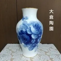 大倉陶園 OKURA CHINA ブルーローズ 花瓶 花器 共箱付き - メルカリ