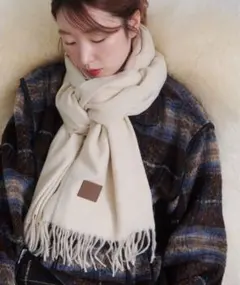 Kastane カスタネ　ツイルマフラー　アイボリー