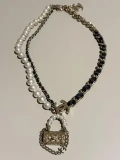 Chanel マトラッセ バッグモチーフ ネックレス