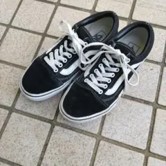 VANS　スニーカー　ブラック/ホワイト　２４センチ