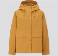 UNIQLO　ユニクロ　マウンテンパーカー　レディースLサイズ