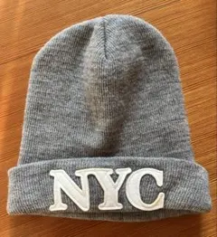NYCロゴ グレー ニットビーニー