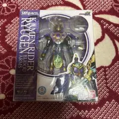 S.H.Figuarts 仮面ライダー龍玄 ブドウアームズのサムネイル