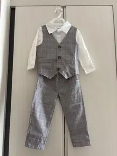キッズスーツ 長袖シャツ+パンツ+蝶ネクタイ+ベスト 4点セット