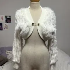 ファー　ホワイトショートカーディガン　クロップド丈　ショート丈