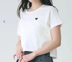 coca クロップド丈ワンポイントロゴＴシャツ ホワイト ハート刺繍のサムネイル