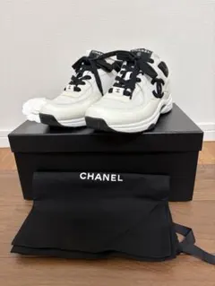 シャネル CHANEL ミラー銀 カンボンステッチ スニーカー 38 - メルカリ