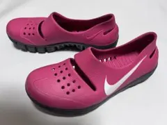 Nike ピンク スリッポン 合成樹脂