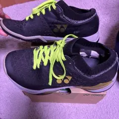 YONEX バドミントンシューズ　パワークッション24.5