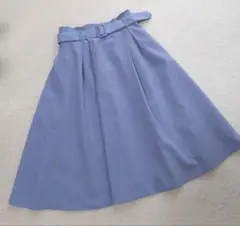 グラシア　フレアスカート 爽やかくすみブルー　M 膝下丈　ベルト付き