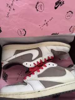 NIKE Travis スニーカー