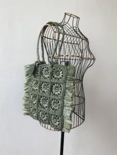 送料無料　そよかぜの肩掛フリンジバッグ　オリーブグリーン かぎ針編みバッグ