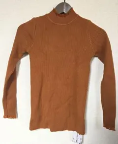リブニットハイネックセーター　Mサイズ　未使用品