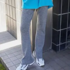 アンティローザ ホリデー リブニットパンツ S グレー 裾フレア 細見えのサムネイル