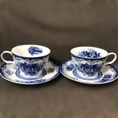 青と白の花柄カップとソーサーセット