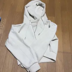 ホワイト ハーフジップ パーカーのサムネイル