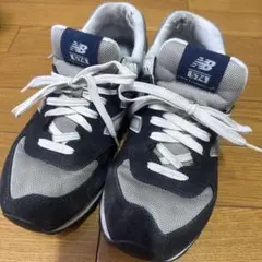 New Balance 574 スニーカー ネイビー グレーのサムネイル