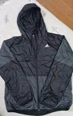 adidas フード付きウィンドブレーカー M ブラック/グレー