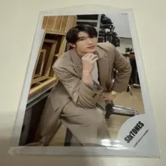 SixTONES ジェシー　公式写真