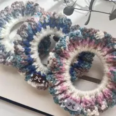 手編みのシュシュ3個セット