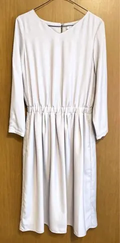 ⭐︎新品⭐︎ PLST プラステ　ポリエステルツイルVネックワンピース フレア