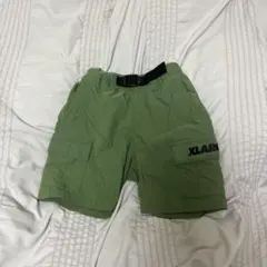 カーキ　パンツ　　ロゴ入り