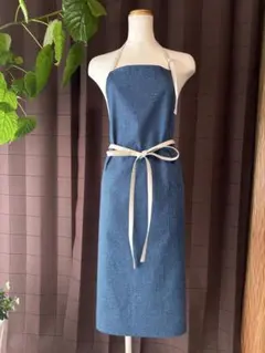 ハンドメイド　カフェエプロン　デニム風プリント