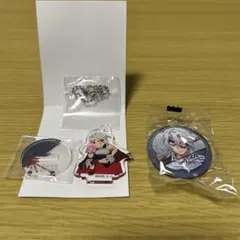 ニジゲンノモリ×鬼滅の刃　スタンド付きアクリルキーホルダーと缶バッチのセット