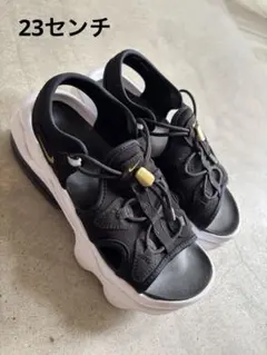 NIKE エアマックスココ 23cm ブラック×ホワイト